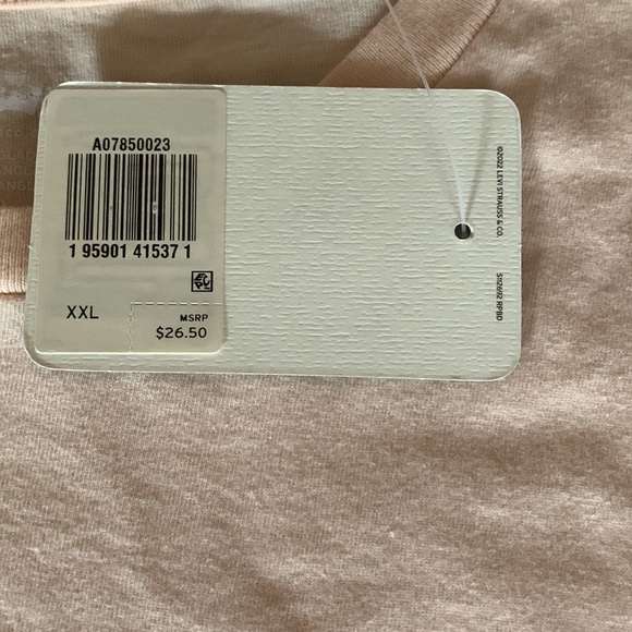 BNWT Levis TShirt - Picture 3 of 6